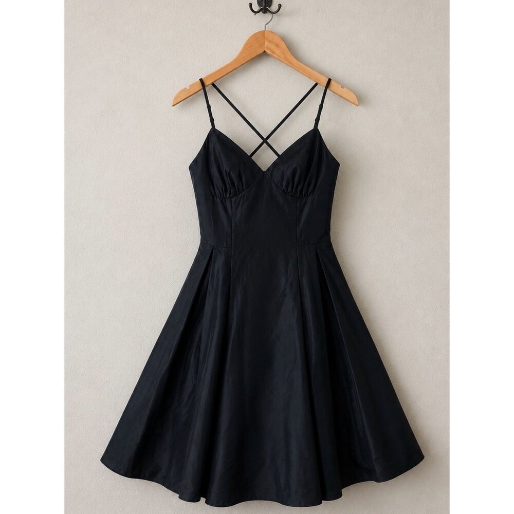 Isaac Mizrahi Black Silk Fit Flare Classic Dress Womens SZ 2 Spaghetti Strap